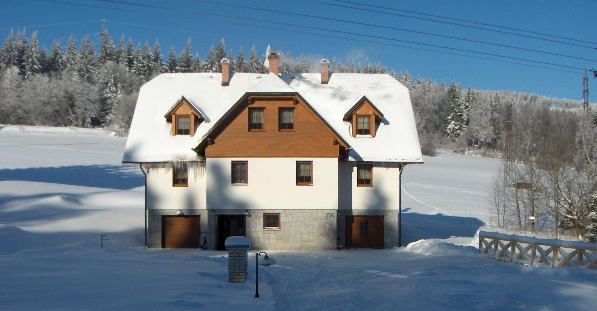 Apartmany Kolb Ramzova Ostružná エクステリア 写真